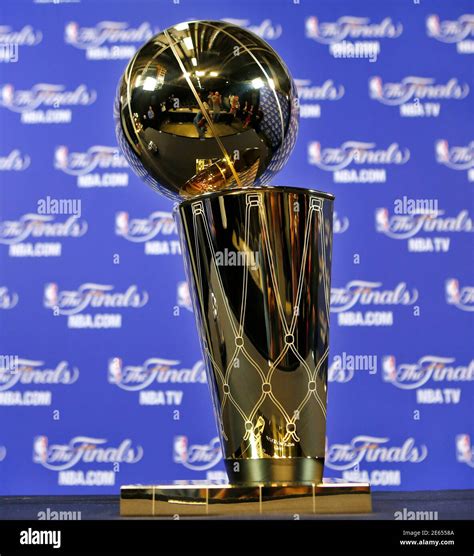 Larry o’brien trophy hi-res stock photography and images - Alamy