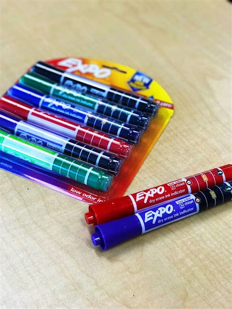 Back to School Teacher's Gift with Expo Markers - Apples and ABC's