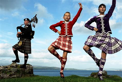 Tales of Highland Dance: Steps in the right direction | ScotlandShop