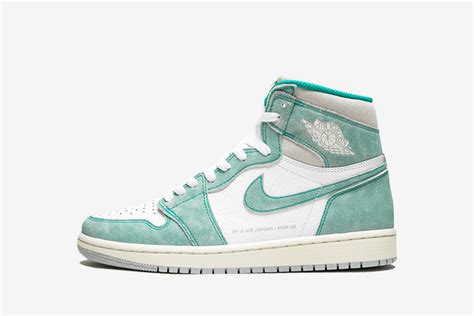 8 Air Jordan 1 Colorways Every Collector Should Own