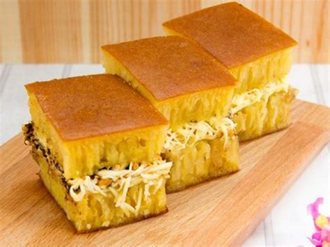 Resep Terang Bulan Teflon Manis, Lembut & Mudah Dibuat