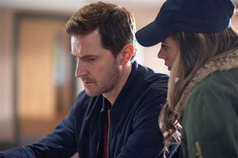 Richard Armitage talks Stay Close, Netflix and his 'untapped fantasy ...