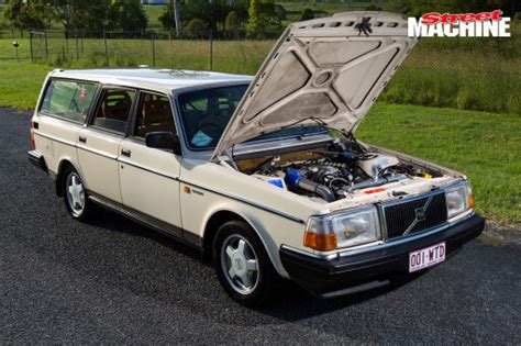 TURBO V8-POWERED VOLVO 240 SLEEPER WAGON