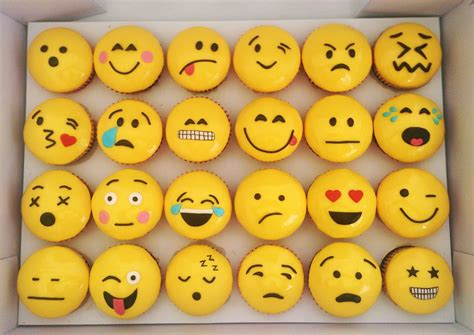 Emoticon Cupcakes « Susie's Cakes