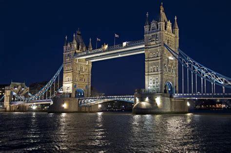 Tower Bridge London At Night - Testimony to History | Shutterbug