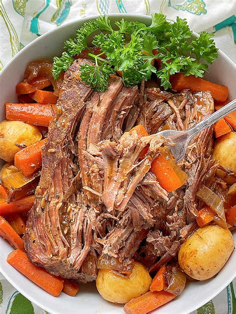 Slow Cooker Sirloin Tip Roast - Foodtastic Mom