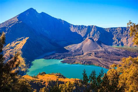 4 Tips Mendaki Gunung Rinjani yang Harus Kamu Patuhi | KASKUS