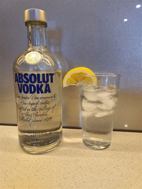 Vodka Tonic Recipe - What Cocktail Can I Make?