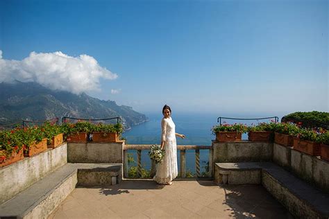 Intimate wedding in Ravello on Amalfi Coast | Villa Rufolo