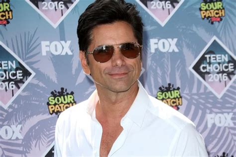 John Stamos Talks Going Naked In 'Scream Queens'