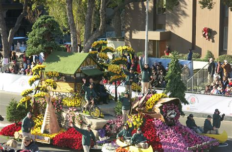 Rose Parade in Pasadena – DayDream Under the Stars