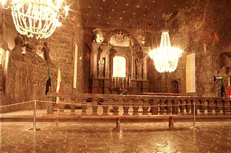 Photos - Europe - Poland - Wieliczka Salt Mine - Light - color