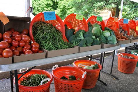 Produce at the USDA Farmers Market | Colorful baskets of pro… | Flickr