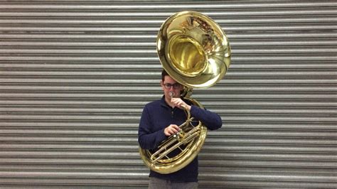 How to Play the Sousaphone: Step by Step Guide - Brass 'n Wind