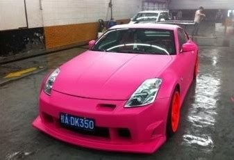 A very pink Nissan 350Z from China