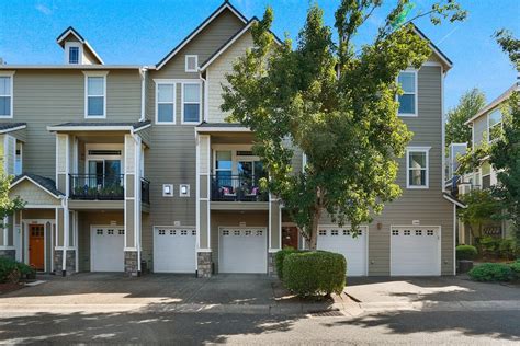 West Linn, OR Real Estate - West Linn Homes for Sale | realtor.com®