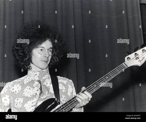 NOEL REDDING English bass guitarist with Jimi Hendrix in 1967 Stock ...