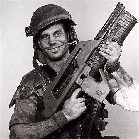 R. I. P. Bill Paxton Aliens 1986, Aliens Movie, Alien Vs Predator ...