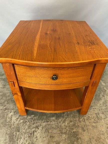 Broyhill Oak Mission Style End Table (Matches Lot 3521) - Coastal Downsizing LLC