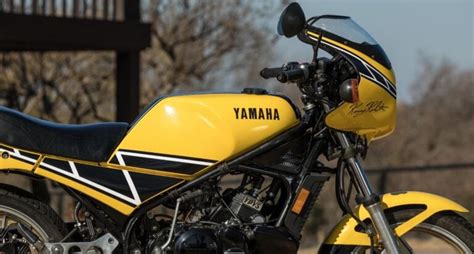 The Last (Legal) Two-Stroke Street Bike Sold In The USA - Yamaha RZ350 Kenny Roberts Edition