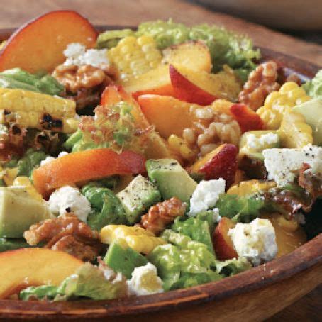 Red-Leaf Lettuce Salad with Grilled Corn, Peaches, Avocado and Walnuts ...