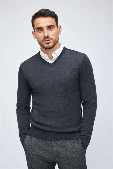 Washable Merino V-Neck Sweater | Bonobos | Sweater outfits men, Men's v neck sweaters, Mens outfits