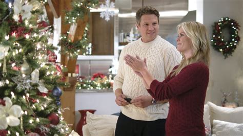 Get a Look at Hallmark Channel's 'Countdown to Christmas' 2020 Movies ...