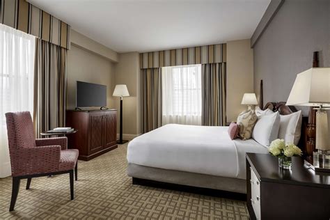 Fairmont Royal York | Classic Vacations