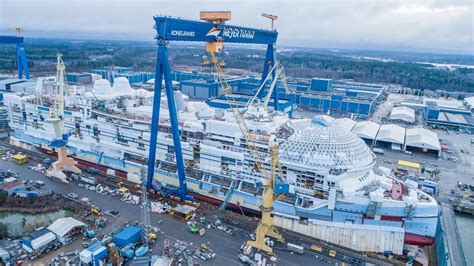 New Icon of the Seas aerial construction photos with AquaDome installed | Royal Caribbean Blog