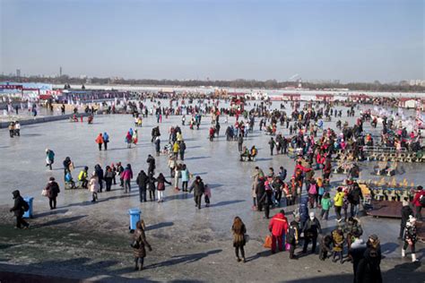 Songhua Winter Activities | Travel Story and Pictures from China