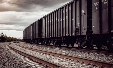 7 Types of Rail Cars and Their Uses