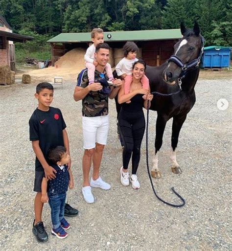 Cristiano Ronaldo Kids / Cristiano Ronaldo is 'Feeling Loved' in New ...