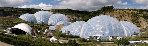 File:Eden Project geodesic domes panorama.jpg - Wikipedia