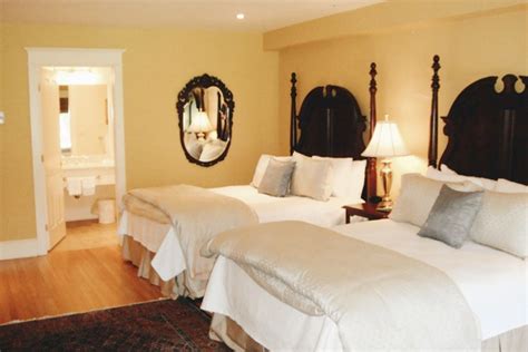 Riverbend Inn & Vineyard, a boutique hotel in Niagara-on-the-lake