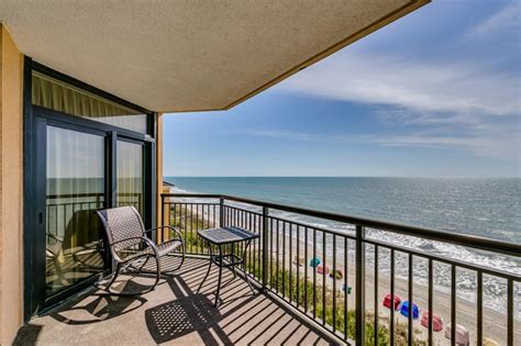 Large Oceanfront 3 bed Luxury Condo Has Waterfront and Wi-Fi - UPDATED 2019 - TripAdvisor ...