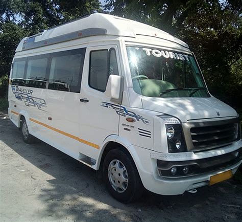 9 Seater Luxury Tempo Traveller On Rent in Mumbai