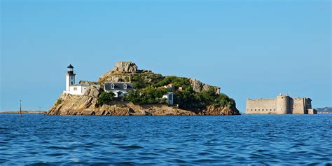 The Bay of Morlaix – Château du Taureau | Brittany tourism