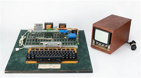 Rare functional Apple-1 computer sold at auction for $458,711 ...