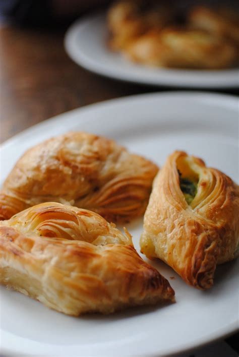 Pastizzi usually have a filling either of ricotta or of mushy peas, and are called pastizzi tal ...