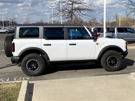 Oxford White Bronco Badlands 4-Door MIC Top @ Friendly Ford | Bronco6G ...