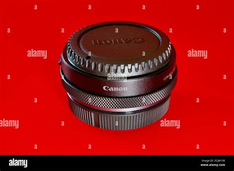 Canon Control Ring Mount Adapter Stock Photo - Alamy