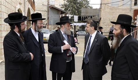 Visit to Meah She’arim_059 | The Haredi “Consul” Rabbi Matit… | Flickr