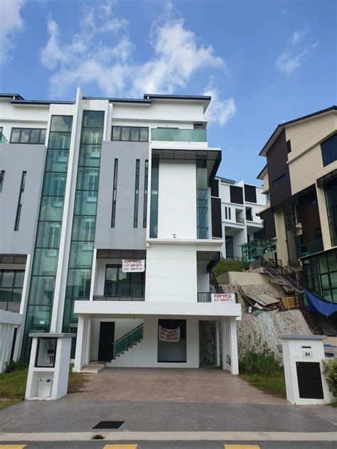 Semi-D 4 Storey With Private Lift At Kingsley Hill for Sale at Selangor Putra Heights