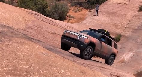 Rivian R1S Heads To Moab For Some Off-Road Testing | Carscoops