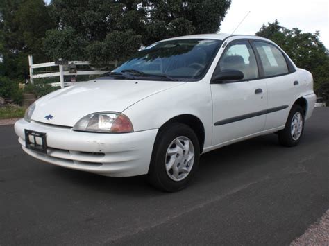 2001 Chevrolet Metro - Information and photos - MOMENTcar