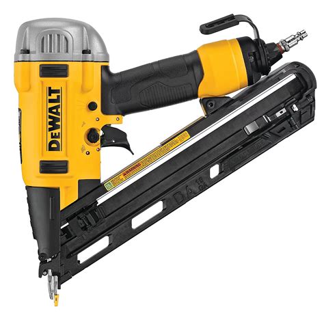 DEWALT 15-Gauge Pneumatic Finish Nailer | The Home Depot Canada