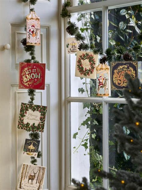 9 Christmas Window Display Ideas — Christmas Window Decor