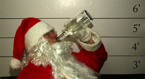 These Santa Claus Fails Are Absolutely Hilarious - Everything Mixed