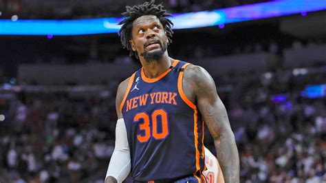 Julius Randle injury update: Knicks forward not expected to play Game 1 ...