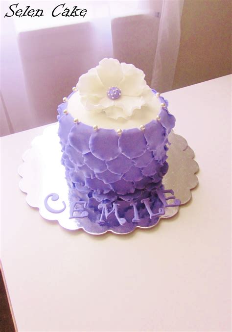 Violet Cake - CakeCentral.com